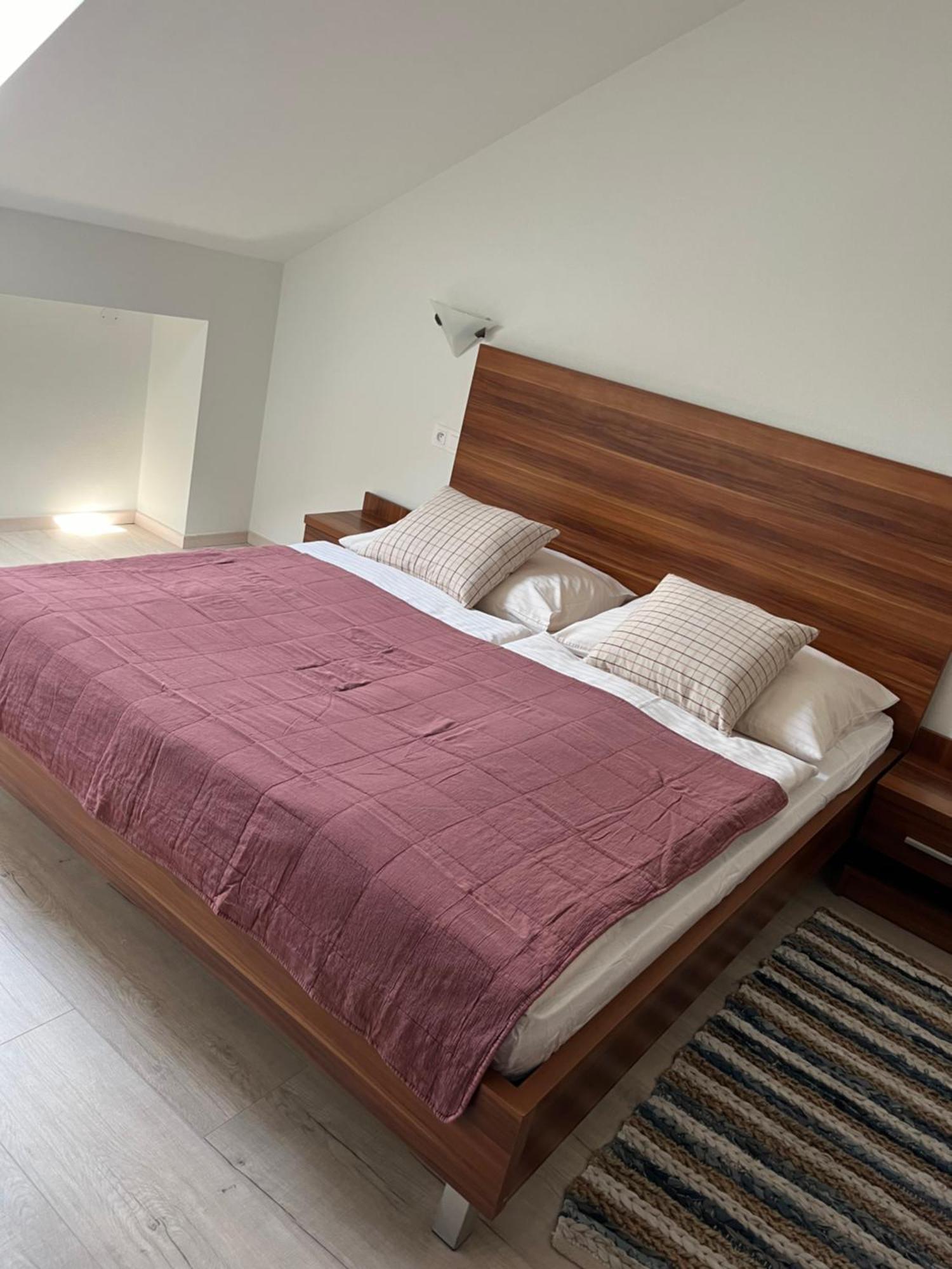 Panorama Hlohovec Apartment ภายนอก รูปภาพ